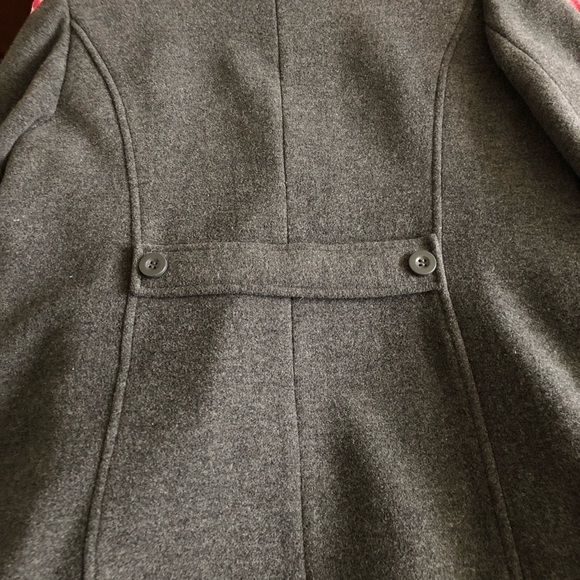 Woman’s Wool Coat - Picture 7 of 7